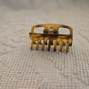 Stylish Brown Hair Claw Clip for Women